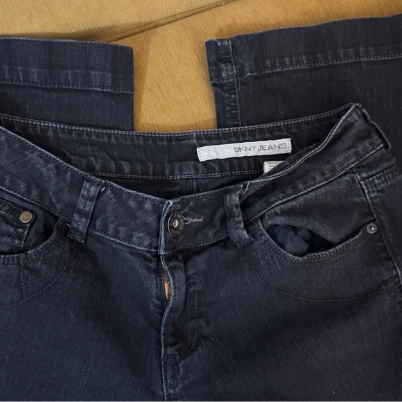 VINTAGE DKNY black Jeans, Women’s Sz 10, Trouser Style Pants, 90s, 30” Inseam - Picture 8 of 9